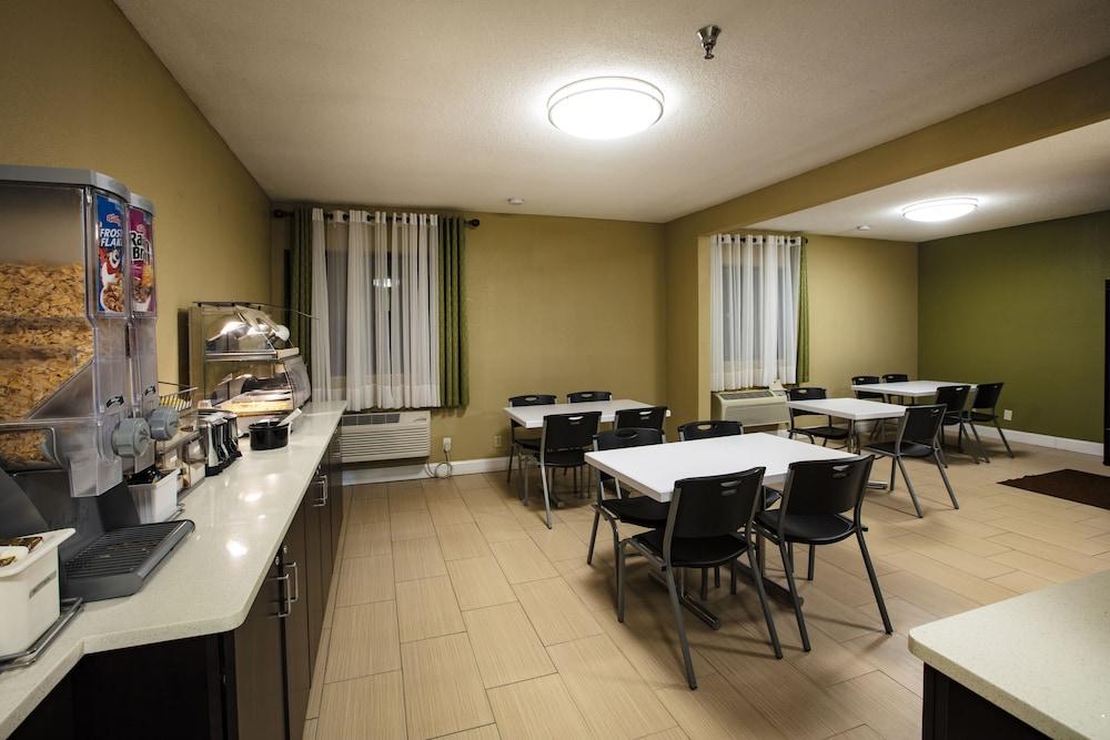 Super 8 By Wyndham St Charles Hotell Saint Charles Exteriör bild