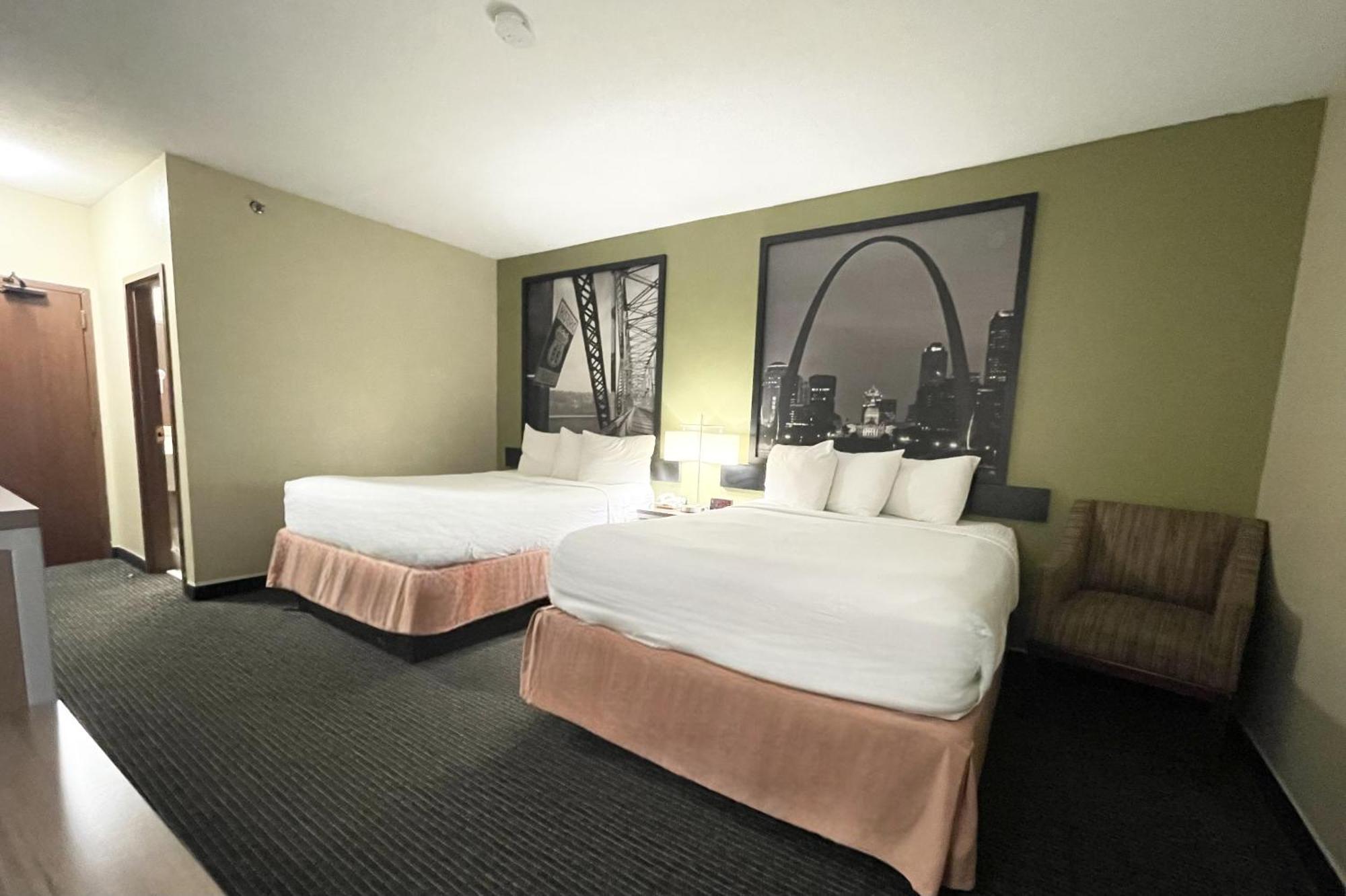 Super 8 By Wyndham St Charles Hotell Saint Charles Exteriör bild