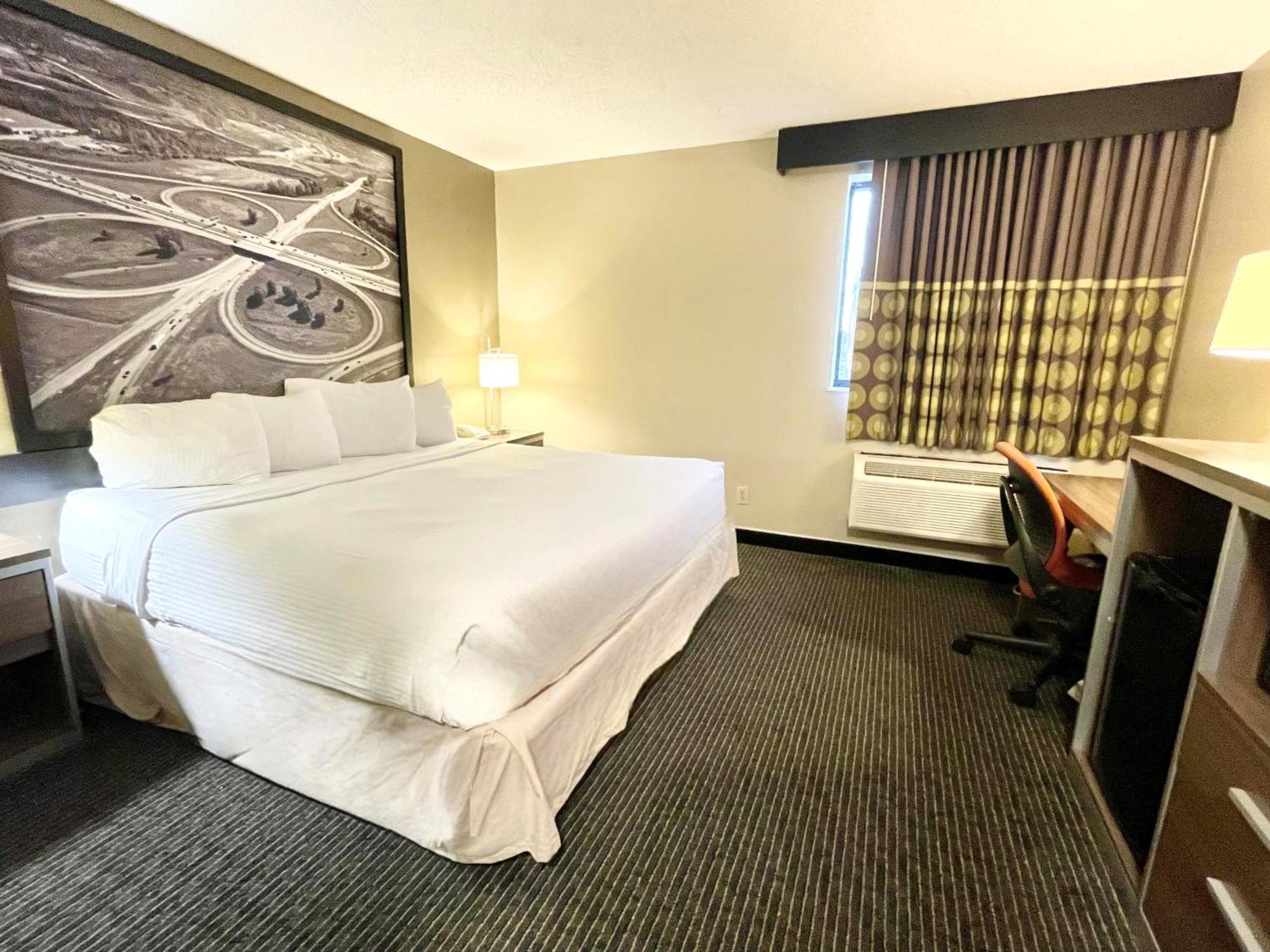 Super 8 By Wyndham St Charles Hotell Saint Charles Exteriör bild