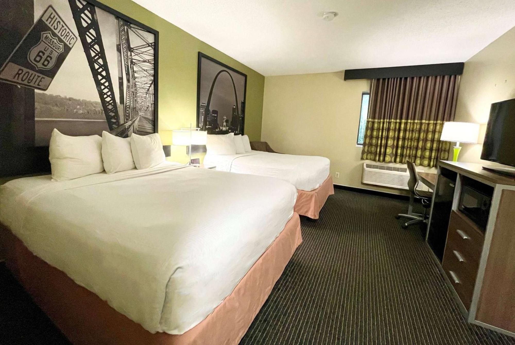 Super 8 By Wyndham St Charles Hotell Saint Charles Exteriör bild